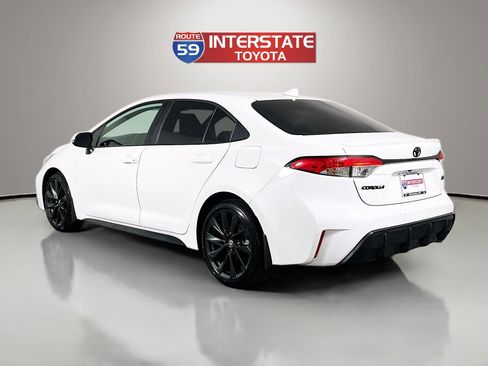 Certified 2024 Toyota Corolla SE FWD image 5