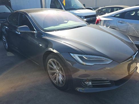Used 2019 Tesla Model S 100D image 2