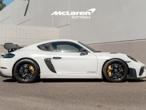 Used 2024 Porsche 718 Cayman GT4 RS image 8