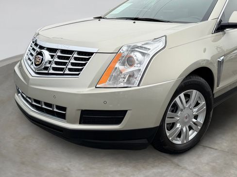 Used 2014 Cadillac SRX Luxury w/ Driver Awareness Package image 5