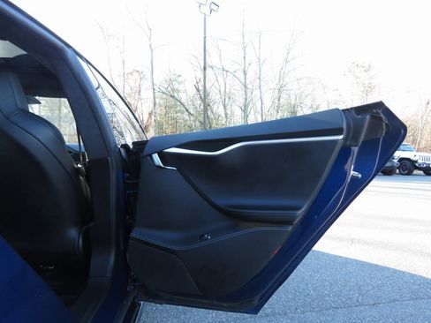 Used 2018 Tesla Model S 75D image 15