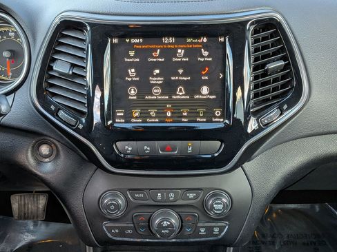 Certified 2021 Jeep Cherokee Limited w/ Elite Package image 33