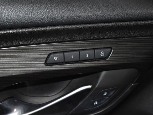 Used 2022 GMC Terrain SLT image 5