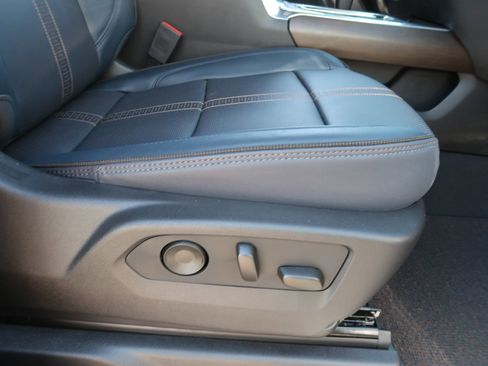 Certified 2024 Chevrolet Silverado 1500 High Country w/ Technology Package AWD/4WD image 39