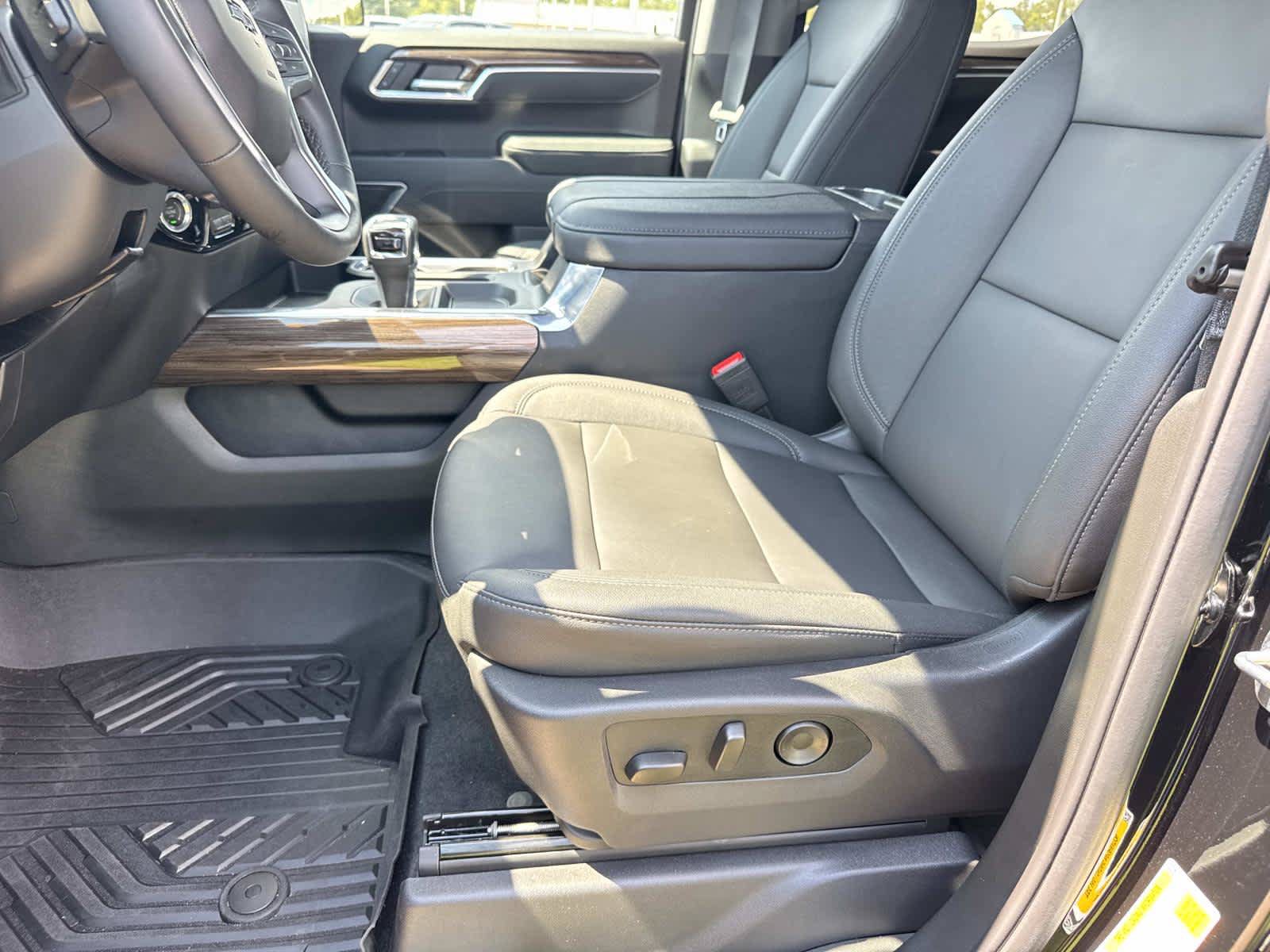 New 2026 Chevrolet Silverado 1500 RST w/ RST All Star Premium Package AWD/4WD image 11