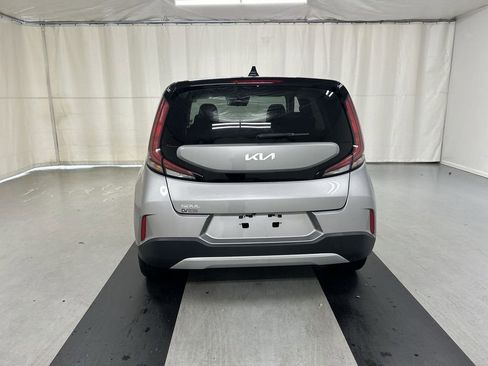 Used 2023 Kia Soul LX w/ LX Technology Package FWD image 20