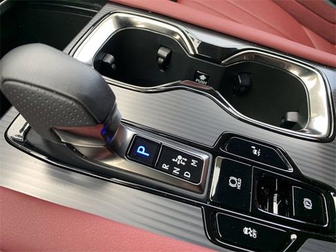 Used 2024 Lexus RX 500h F Sport image 25