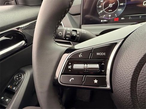 New 2026 Kia Seltos EX image 17