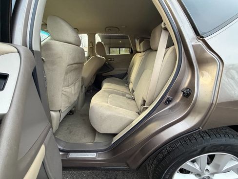 Used 2011 Nissan Murano S image 17