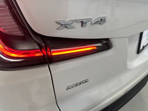 Used 2022 Cadillac XT4 Sport w/ Sun And Sound Package AWD/4WD image 28