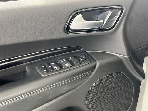 Used 2022 Dodge Durango SXT w/ Anodized Platinum Package image 17