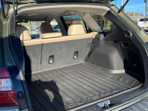 Used 2019 Subaru Outback 2.5i Limited image 11