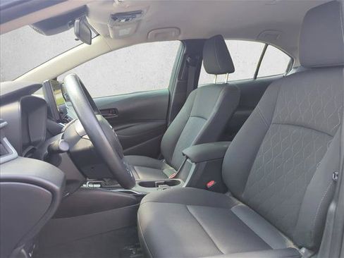 Certified 2025 Toyota Corolla LE FWD image 21
