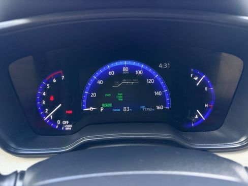 Used 2021 Toyota Corolla LE FWD image 39