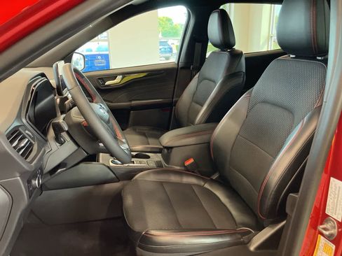 Used 2023 Ford Escape ST-Line image 11