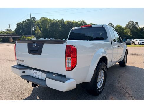 Used 2017 Nissan Frontier S RWD image 6