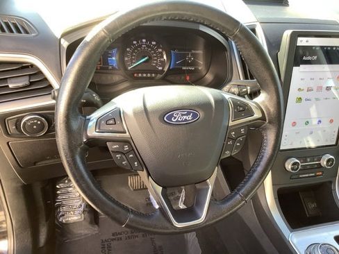 Used 2022 Ford Edge SEL image 17