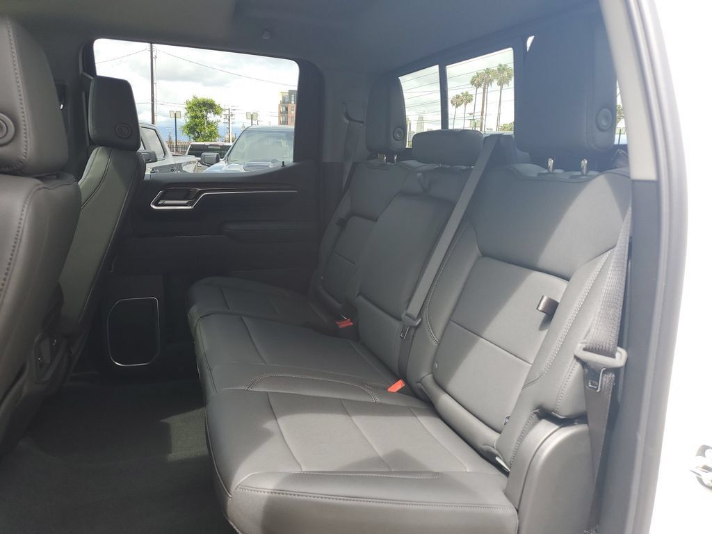 New 2026 Chevrolet Silverado 1500 RST w/ Z71 Off-Road Package AWD/4WD image 15