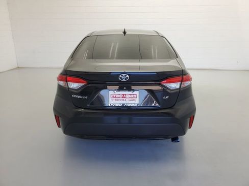 Used 2022 Toyota Corolla LE image 6