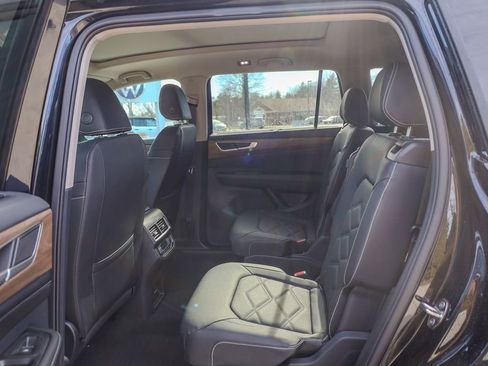 New 2026 Volkswagen Atlas SE image 17