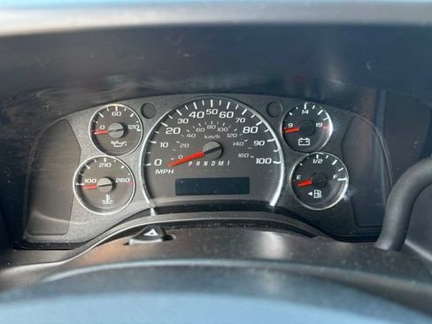 Used 2025 GMC Savana 2500 w/ Driver Convenience Package RWD image 31