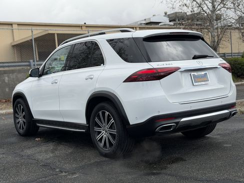 Used 2024 Mercedes-Benz GLE 350 4MATIC image 9