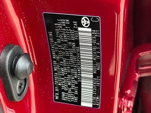 Certified 2025 Toyota Corolla LE image 30