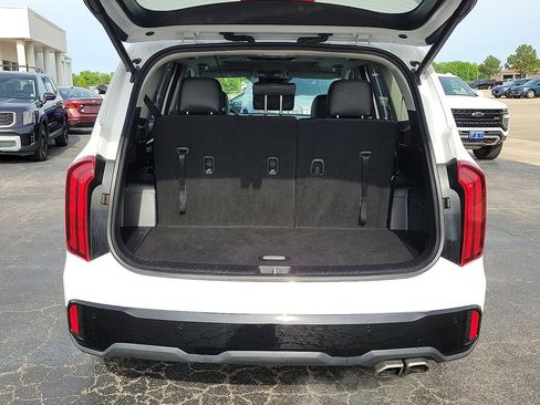 Used 2025 Kia Telluride S AWD/4WD image 8