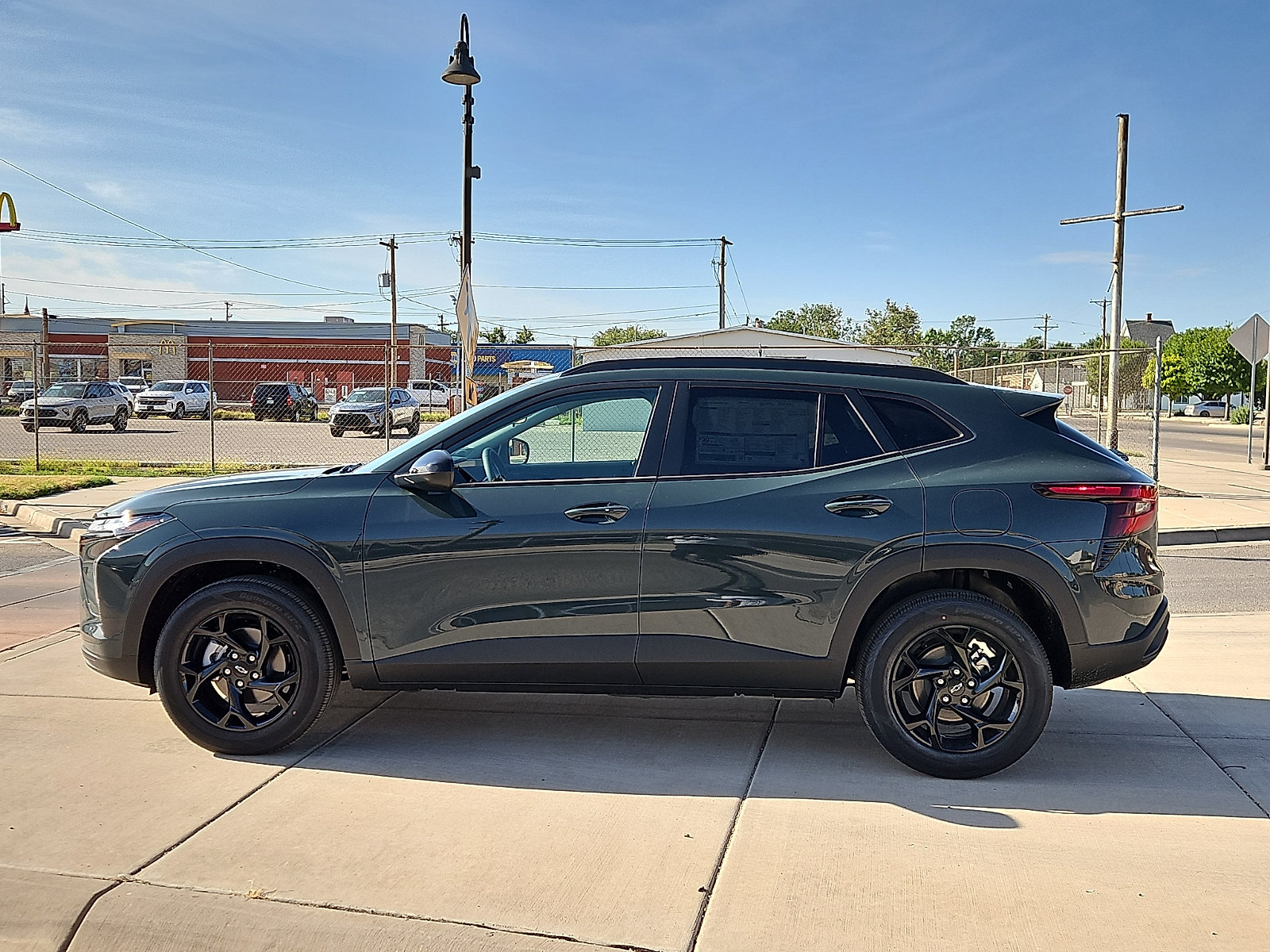 New 2026 Chevrolet Trax LT w/ Driver Confidence Package FWD image 2