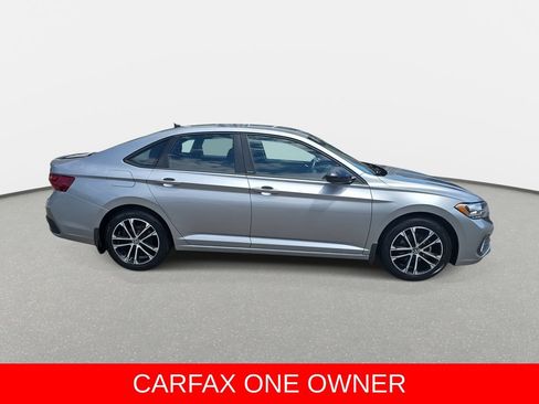 Used 2024 Volkswagen Jetta Sport FWD image 4