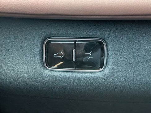 New 2026 Lincoln Navigator Reserve AWD/4WD image 25