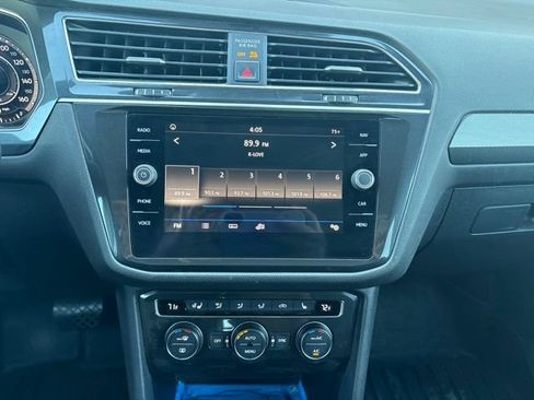 Used 2018 Volkswagen Tiguan SEL Premium FWD image 7