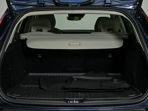 Used 2020 Volvo V60 T5 Momentum w/ Protection Package Premier image 28