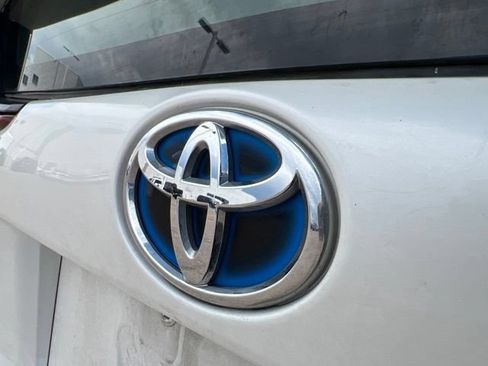 Used 2022 Toyota Prius LE FWD image 13