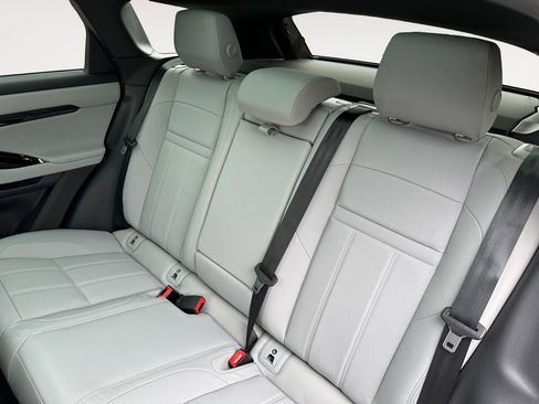 New 2026 Land Rover Range Rover Evoque S AWD/4WD image 13