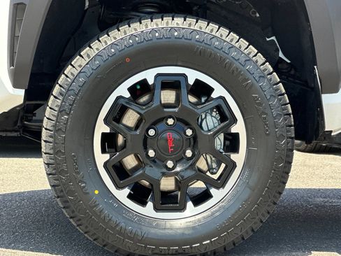 Used 2024 Toyota Tacoma TRD Off-Road AWD/4WD image 22