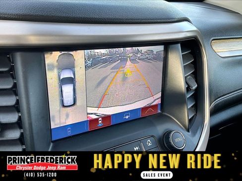 Used 2019 GMC Acadia Denali w/ Technology Package image 18