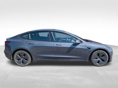 Used 2022 Tesla Model 3 Long Range AWD/4WD image 8
