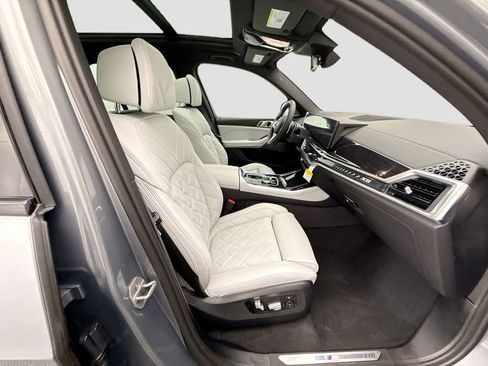 New 2026 BMW X5 sDrive40i image 19
