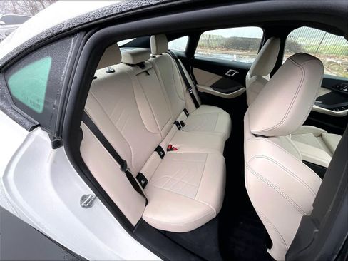 Used 2025 BMW M235i xDrive w/ Technology Package image 27