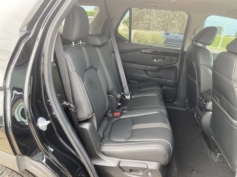 Used 2025 Honda Pilot EX-L image 16