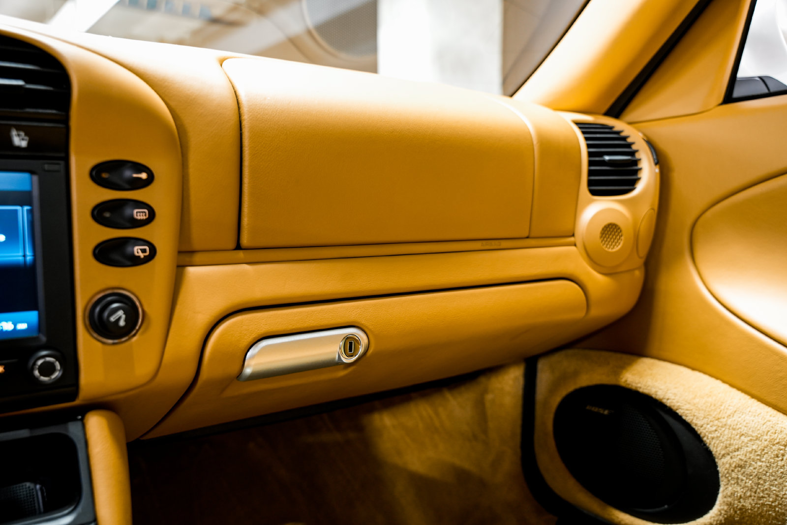 Used 2005 Porsche 911 Turbo S AWD/4WD image 16