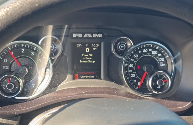 Used 2023 RAM 2500 Tradesman w/ Chrome Appearance Group AWD/4WD image 4