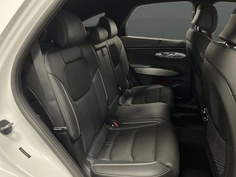 Used 2024 Genesis GV70 2.5T Sport Prestige w/ Sport Prestige Package image 33