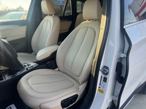 Used 2017 BMW X1 sDrive28i image 9