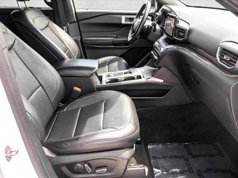 Used 2020 Ford Explorer Limited AWD/4WD image 24