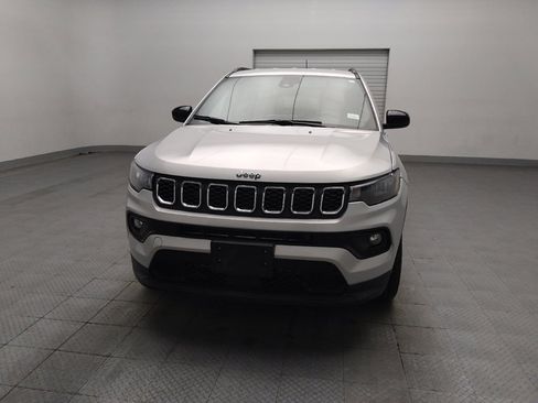 Used 2024 Jeep Compass Latitude AWD/4WD image 15