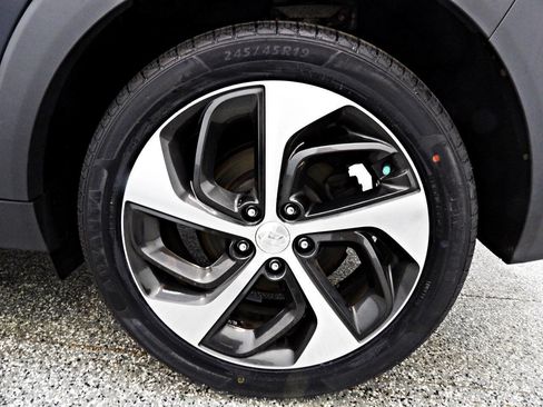 Used 2016 Hyundai Tucson Limited w/ Option Group 03 AWD/4WD image 21