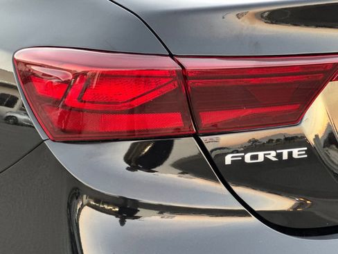 Used 2023 Kia Forte LXS w/ LXS Technology Package image 23