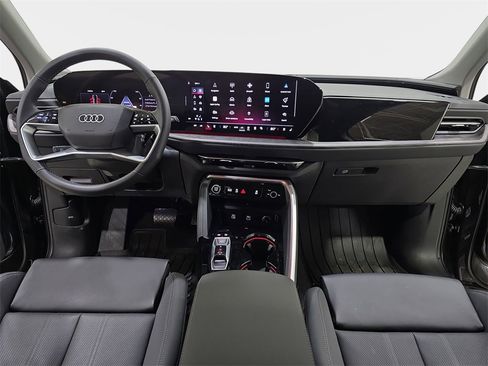 Used 2025 Audi Q5 Premium Plus image 10